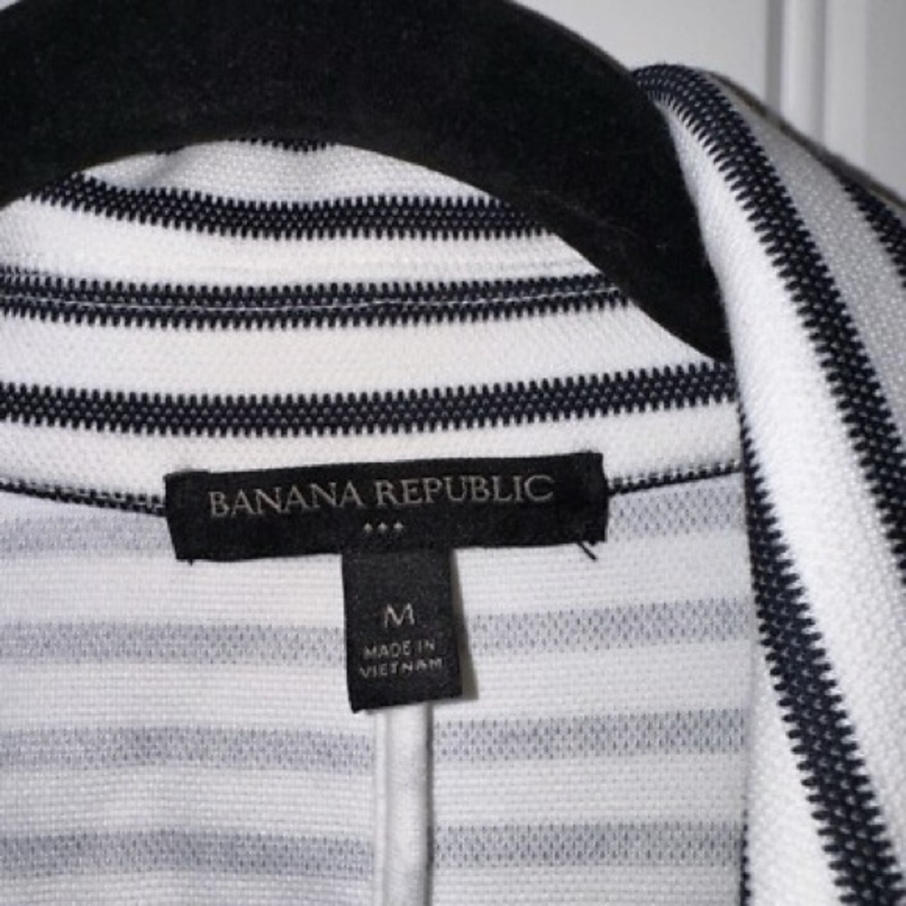 Banana Republic Black and White Striped Blazer - Picture 7 of 8